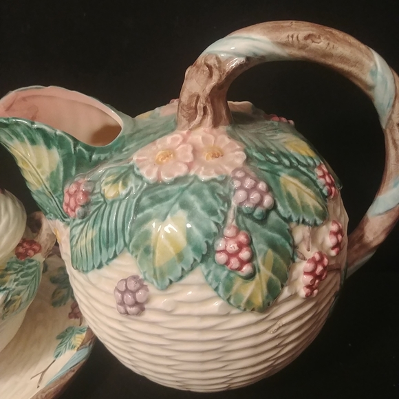 The Haldon Group Ceramic Majolica Fruits Pitcher Jug and Handheld Basket set - Picture 2 of 8